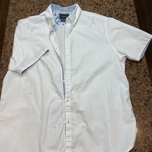 Short sleeve button down